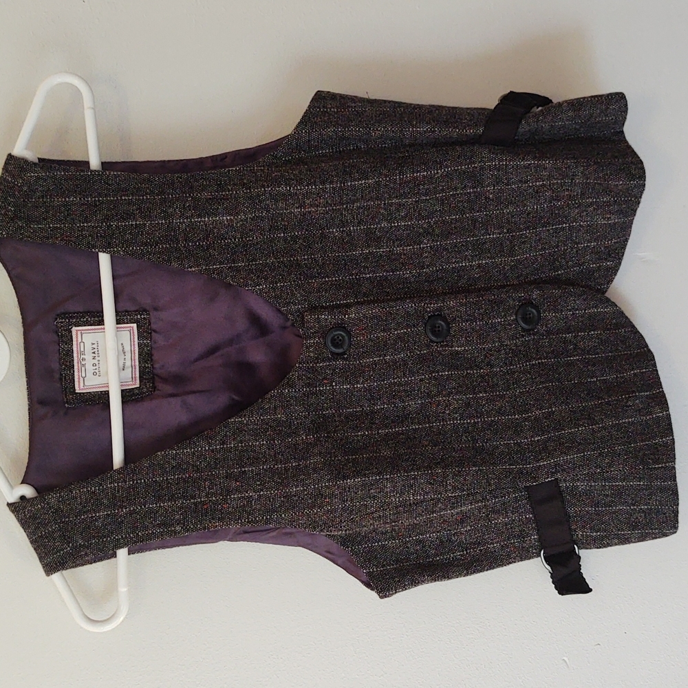 Fitted vest